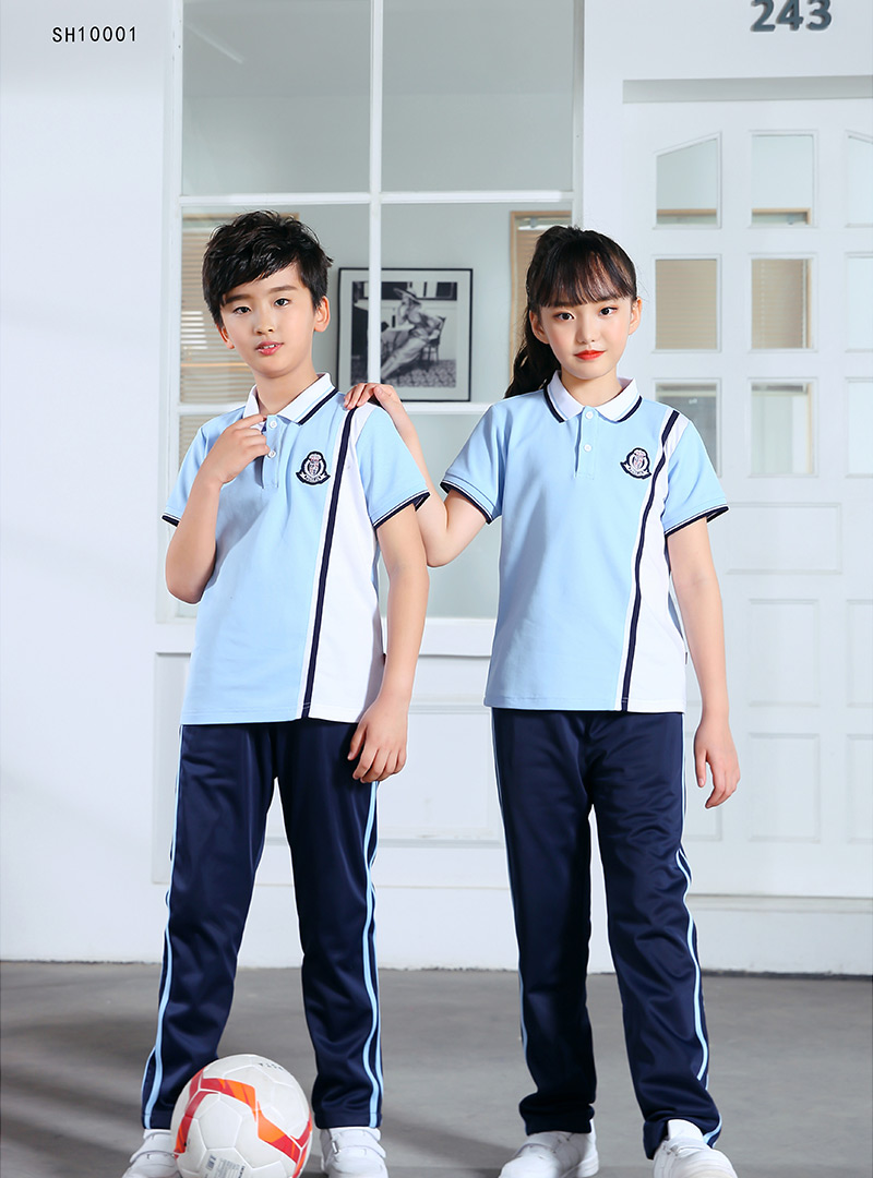 校服